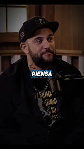 A mi me encanta lo que la gente piensa que yo pienso que yo no pienso #libertaddeexpresion #eltemach #eltemachmotivacion #eltemachmorras @El Temach 