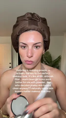 glowy > greasy imo #cleangirlmakeup #mattemakeup #noblushmakeup 