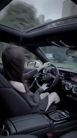 Chúc chị em một ngày lễ 20-10 thật hạnh phúc bên gia đình người thân và nhận được những món quà thật ý nghĩa #viral #xuhuong #hyphukien #mercedes 