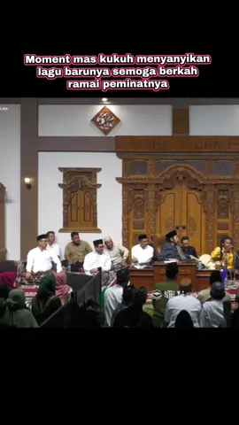 Moment mas kukuh menyanyikan lagu barunya semoga berkah ramai peminatnya #gusiqdammuhammad #gusiqdam #sabilu_taubah #penyanyi #fyppppppppppppppppppppppp 