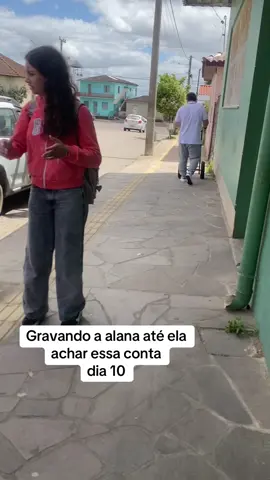 alana dançando com sua amiguinha @kauane 
