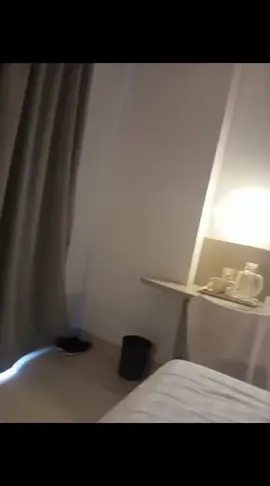 Fokus ke lagunya aja ya... kalo videonya ah abaikan aja itu masa lampau...😁