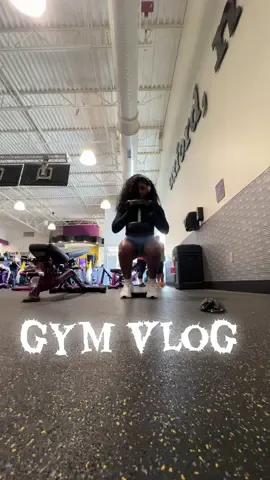 Mini gym vlog💙 I hit glutes/quads, core, and cardio #gymvlog #gym 