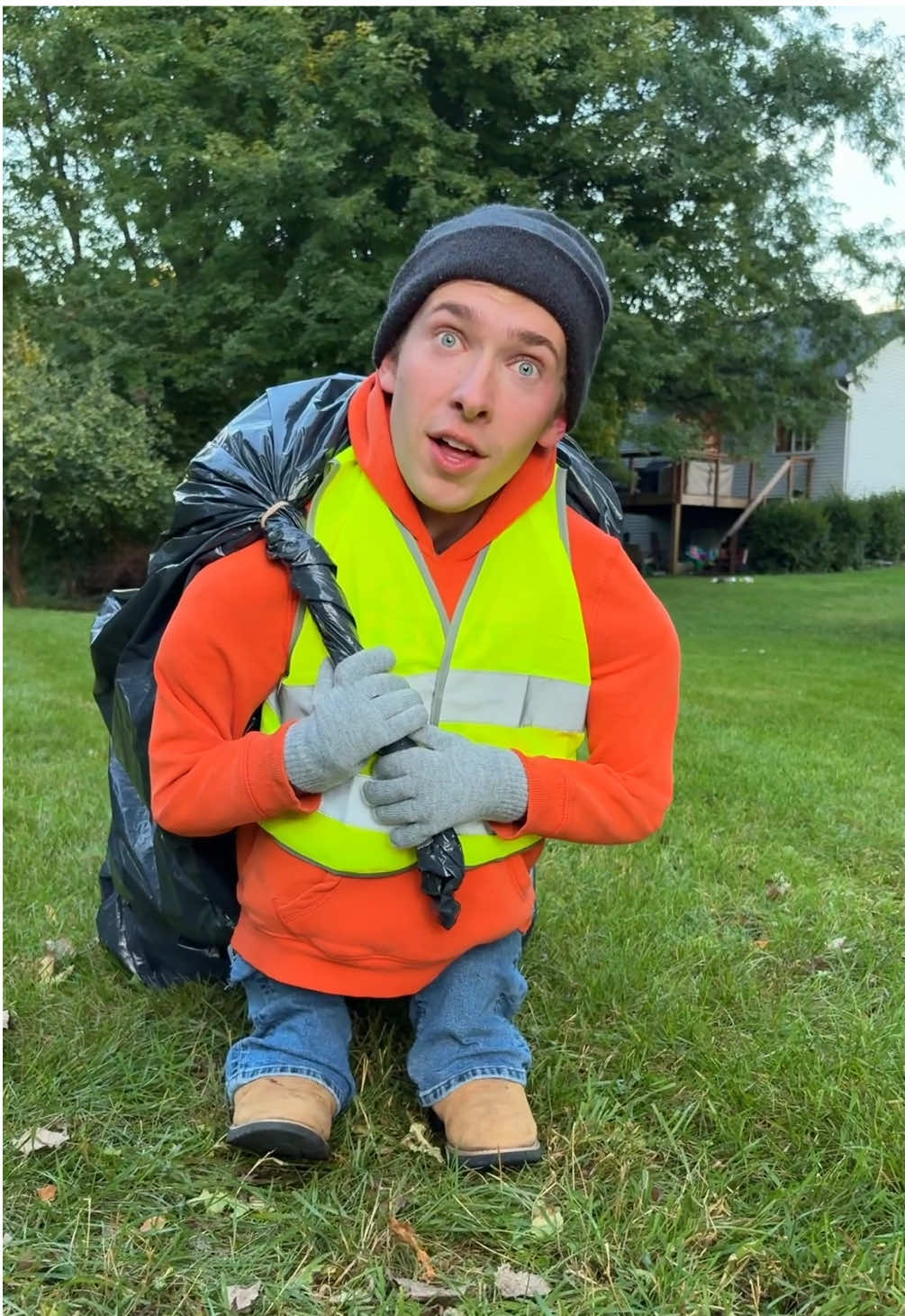 I went from 6’1 to 3’1 😂 #halloween #family #costume #festive #