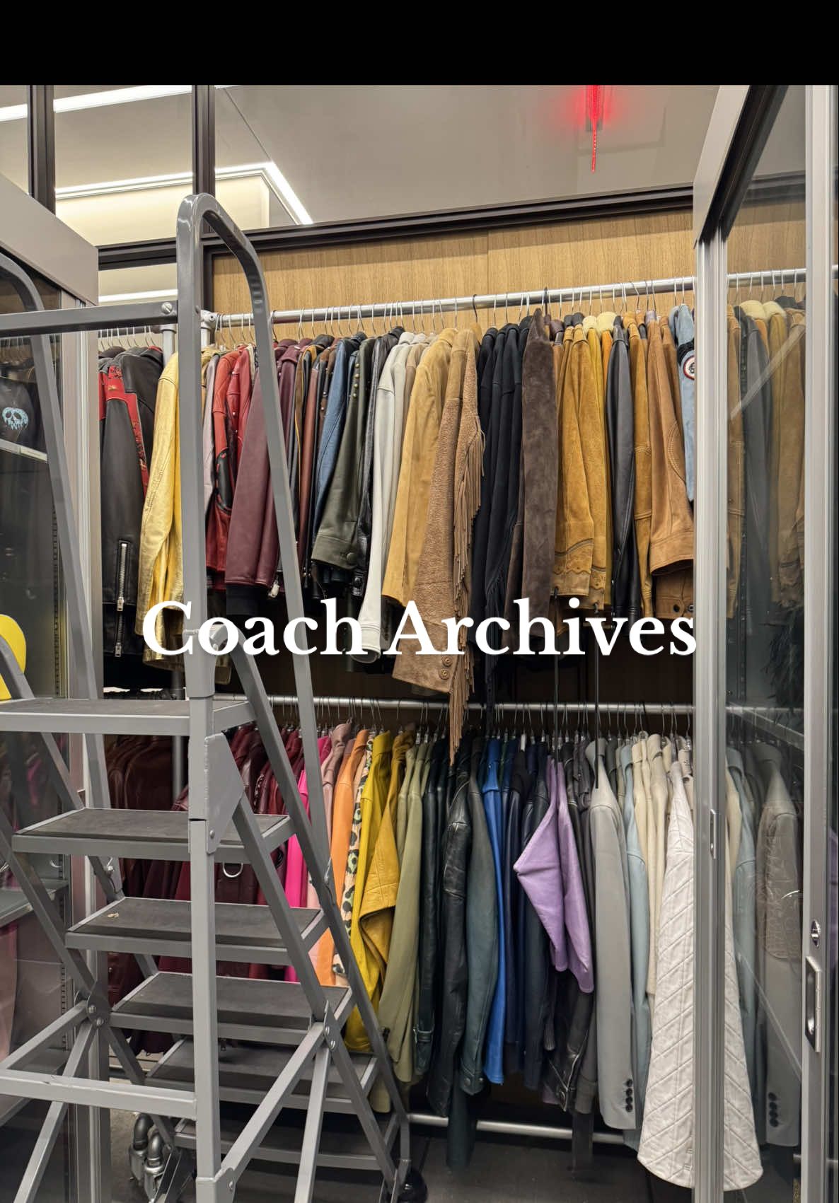 #coachretailemployee #coachny Come to the @Coach archives with me ✨ #handbagtiktok #handbags #coachbag 