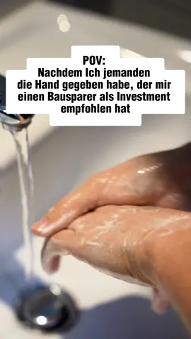 Wenn dir heute noch jemand einen Bausparvertrag empfiehlt, dann weißt du, dass dieser Mensch finanziell irgendwo zwischen Faxgerät und D-Mark steckengeblieben ist. Ein Bausparer war mal sinnvoll – als Zinsen noch zweistellig waren und Immobilien bezahlbar. Heute ist er einfach nur ein teures Sparschwein mit Vertragsbindung. Du parkst dein Geld über Jahre, bekommst Mini-Zinsen, zahlst Gebühren – und am Ende hast du weniger Kaufkraft als vorher. Vermögensaufbau funktioniert heute anders: Mit klaren Strategien, echten Renditen und Investments, die dein Geld für dich arbeiten lassen – nicht dagegen. Also: weniger Nostalgie, mehr Verstand. Denn wer 2025 noch Bausparer abschließt, spart sich nicht reich – der spart sich arm.