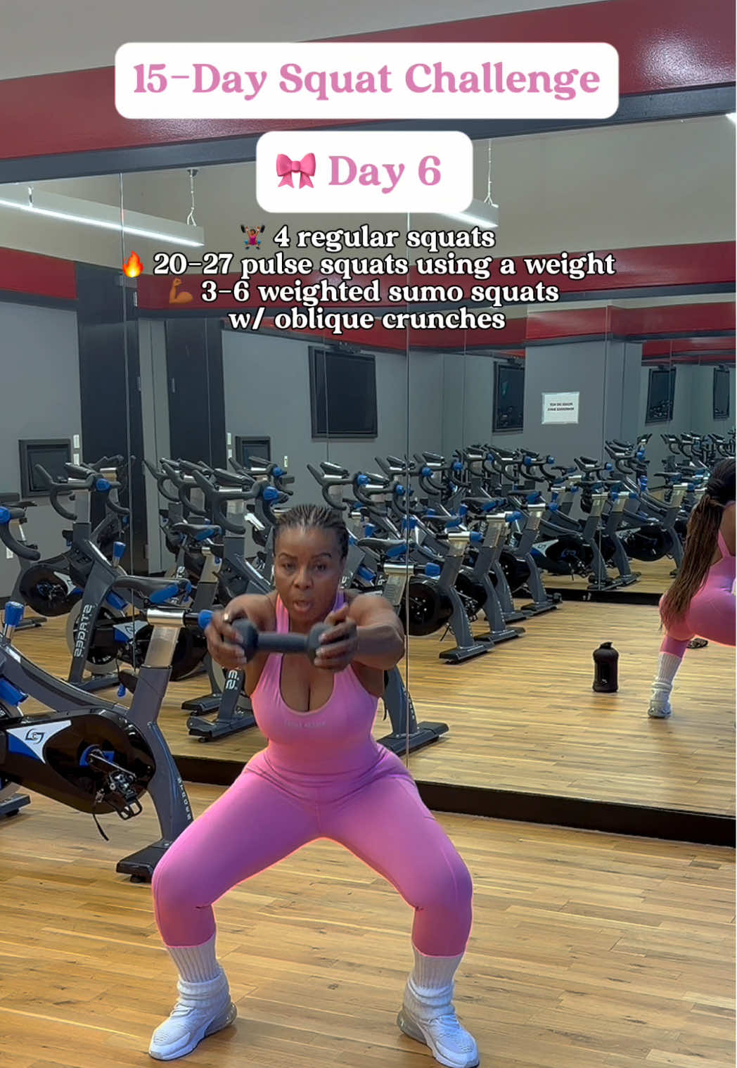 🎀 Jour 6 — Défi Squat 15 Jours (Mois de sensibilisation au cancer du sein) 🎀 Mes guerrières, je sais que je n’ai pas posté pendant deux jours — j’étais très occupée, mais je l’ai quand même fait avant de sortir ! 💪🏾 Je n’ai simplement pas enregistré la séance. Aujourd’hui, on ajoute un peu de piment ! 🔥 J’ai pris un poids de 8 livres et j’ai fait des squats sumo avec crunch oblique — parfaits pour travailler les jambes, les fessiers et les abdos ! 💥 Voici la routine du jour 👇🏾 🏋🏾‍♀️ 4 squats réguliers 🔥 20 à 27 squats pulsés avec un poids 💪🏾 3 à 6 squats sumo avec crunch oblique Tu peux utiliser un poids, une bande de résistance ou simplement ton propre corps,  l’important, c’est de bouger et rester constante ! ❤️‍🔥 🎀 On bouge pour le mois du cancer du sein — restons fortes, unies et pleines d’énergie ! 💗 #squatchallenge #challenge #BreastCancerAwareness #views #Fitness 