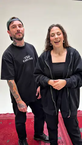 Hey ihr Lieben, wir melden uns heute mit einer Herzensangelegenheit: Immer mehr Familien können sich leider keinen Musikunterricht für ihre Kinder leisten. Gemeinsam mit dem Musikhaus Louis und dem Deutschen Roten Kreuz versteigern wir den „Schatten & Licht“-Bass unserer kommenden Tour! 👉 Der Bass wird jeden Abend live gespielt – und vor Ende der Auktion am 22.11. von LaFee und der gesamten Band signiert! 💰 Der komplette Erlös fließt in kostenlose Musikkurse für Kinder, damit mehr Kinder, die Chance bekommen ein Instrument zu lernen. 🔗 Mitbieten könnt ihr hier: 👉 unitedcharity.de/auktionen/bass-lafee Und wenn ihr keinen Bass ersteigern, aber trotzdem helfen wollt, könnt ihr auch direkt einen Betrag eurer Wahl an das DRK unter dem Stichwort „LaFee“ spenden. Das Spendenkonto findet ihr auf der Auktionsseite.  Wir halten euch natürlich über die Versteigerung & Spendenergebnisse auf dem Laufenden! 💖 Danke für eure Unterstützung – gemeinsam können wir das Ding ins Rollen bringen. #lafee #schattenundlicht #charity #drk #musikfürkinder         