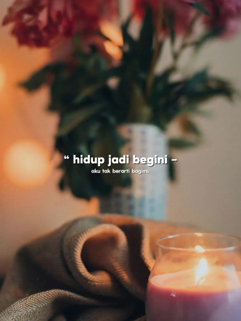 Cukup kau buat diriku, hidup jadi begini karna janji manismu❤️‍🩹🥀 #liriklagu #akutakberartibagimu #foryoupage #fyp 