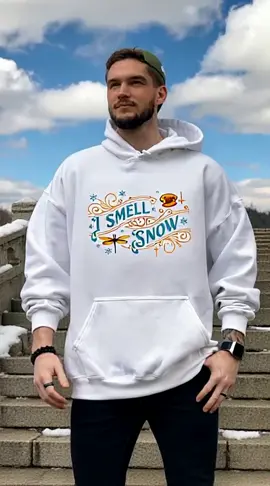 This hoodie is made to be seen — front and back! 🌨 Perfect winter vibes you don’t want to miss. #SnowVibes #CozyLook #WinterStyle #360View #HoodieSeason 