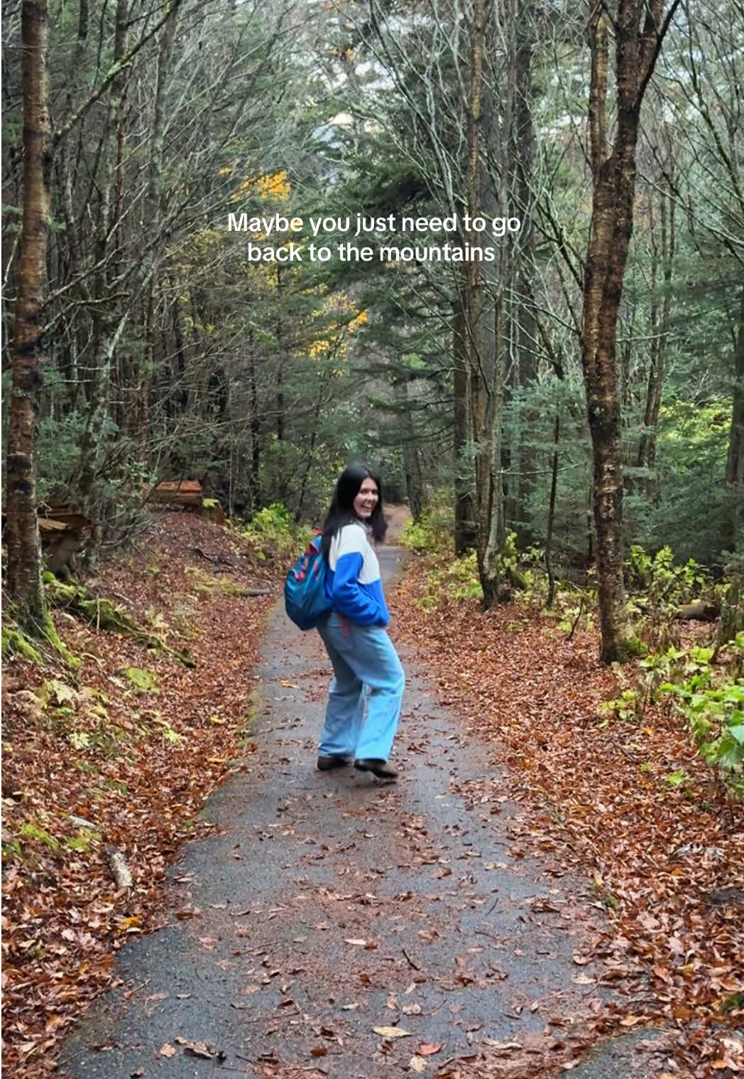 My happy place!!!!  #getoutside #Hiking #mountains #blueridgemountains #granolagirlaesthetic  @Blundstone USA @hollister @Old Navy 