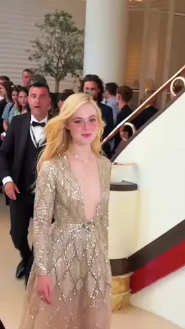 #curiosidades #curiosidades_varias #ElleFanning  #fofocasdosfamosos