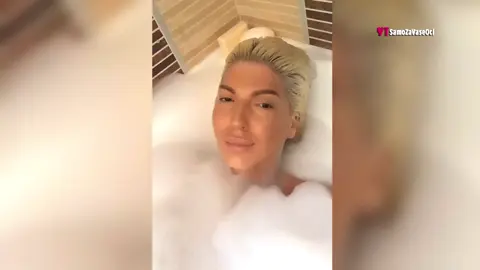 Jelena Karleusa - pevanje u kupatilu #jelenakarleusa #pevanjeukupatilu #zvezdegranda 