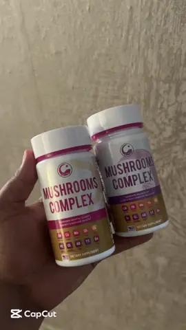 A small, natural boost to help me feel more energetic, mentally clear, and well-being 🌱💪 The ​​adaptogens in Mushroom Complex help me stay balanced and focused every day. 🍄💫 #Wellness #MindAndBody #NaturalEnergy #legrano 