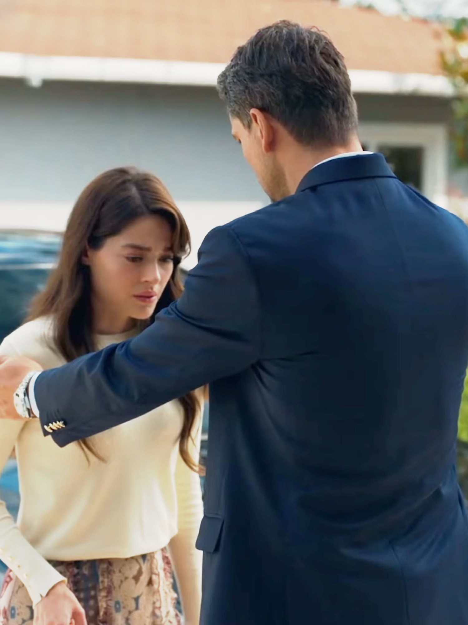 THIS WAS SO INSANE. Sksksksk team husband for the win > #aynadakiyabancı #simaybarlas #onurtuna #turkishseries #keşfet