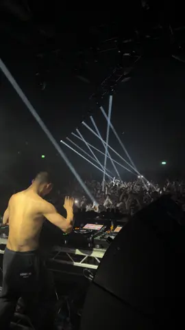 ¥ØU$UK€ ¥UK1MAT$U📍 Belfast, 17.10 #electronicmusic #yousukeyukimatsu 📹: thehypefactory