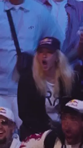 when the crowd becomes the show 😎 @Diablo premier & Red Bull fam #redbulldanceyourstyle #dance #crowd #reaction 