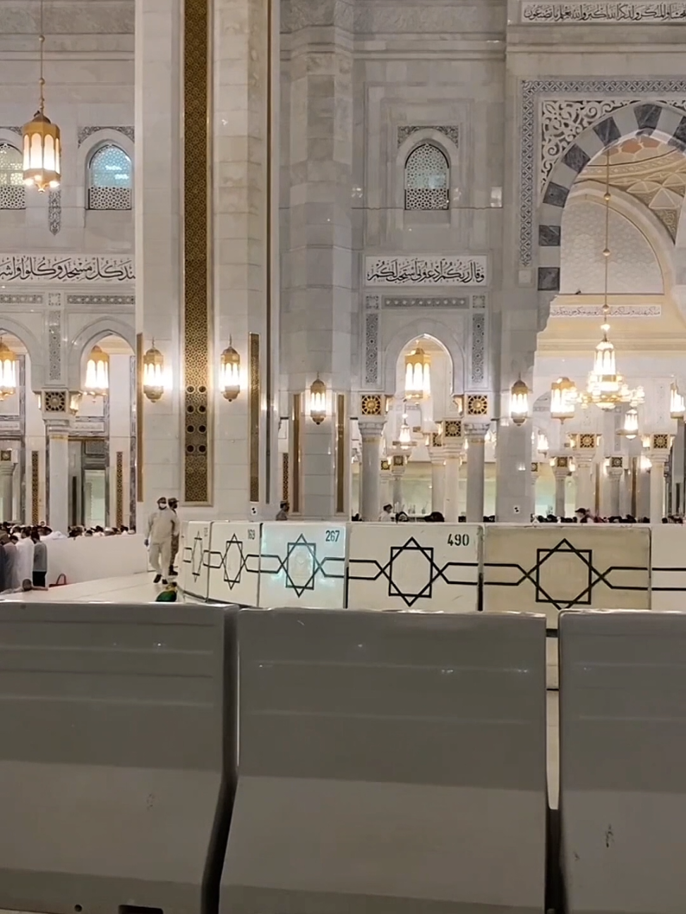 خشوع لا يوصف🤍😓 #ياسرالدوسري #قرآن #القرآن_الكريم #islamic_video #ياسر_الدوسري 