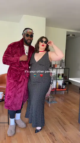 😏🧡🎃 #sydneycitrus #coraline #halloweencostume #costumeideas #otherparents 