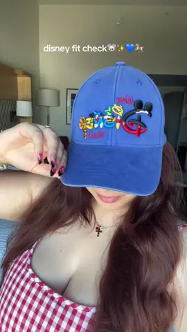 we love a disney ootd🐭 #disneyfashion #disneyootd #disney #disneyparks #disneyinspo 