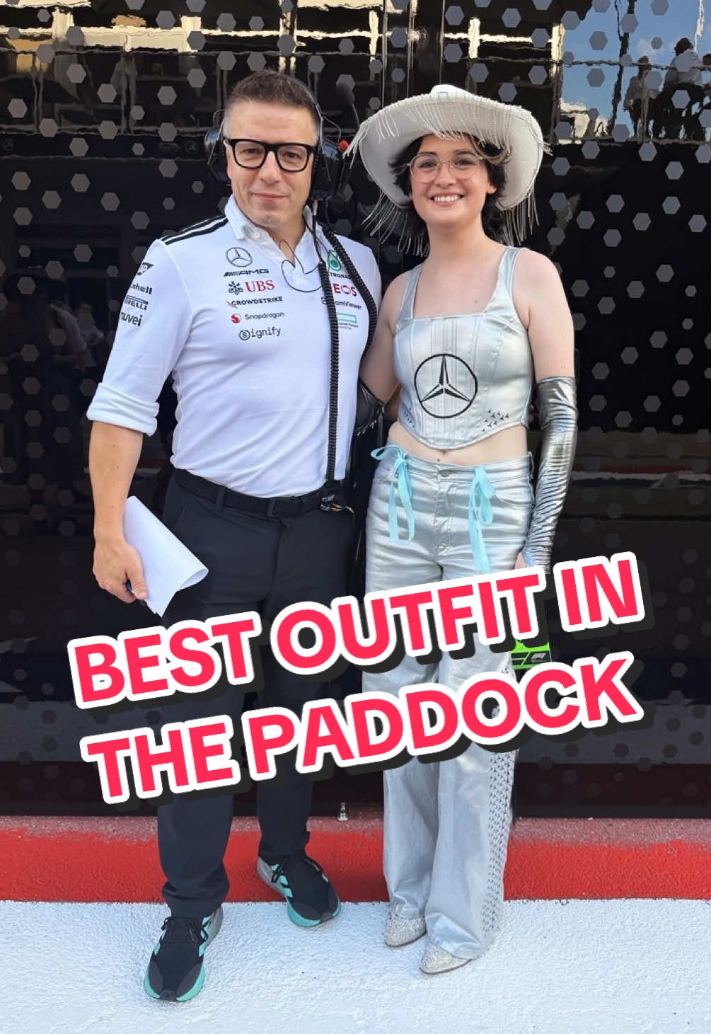 An iconic outfit like this deserved a very special reward 🤩✨ #F1 #Mercedes #Austin #USGP 