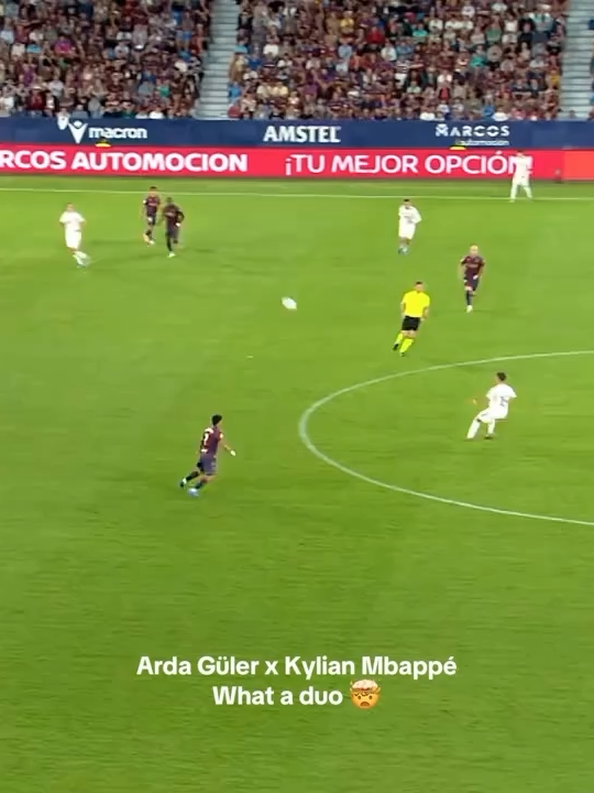 ARDA GÜLER & MBAPPÉ – ¡qué dúo! ¡Increíble lo que están demostrando estos dos en el campo! ¡Pura magia, pura clase! ⚽️ ¡Sigan así, chicos! ¡Vamos! ¡HALA MADRID! 🤍 #viral #viralreelsシ #mbapperealmadrid #ardagüler #madridistaa🖤🤍 #halamadrid🤍👑 #realmadridcf🇪🇸 #halamadridynadamas👑🤍