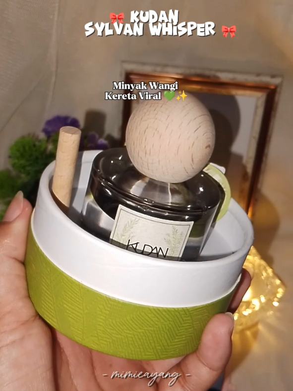 Sumpah Wangi Sangat² Walaupun Murah Tapi Wangian Bunga Dia tu Macam Dalam Kereta Mewah 💚✨ #minyakwangikereta #kudan #minyakwangimurah #fyp #fyppppppppppppppppppppppp 