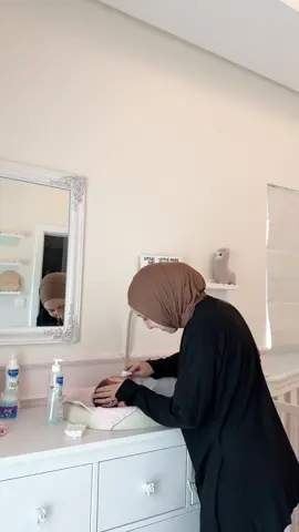 I’m slowly getting the hang of the new mom life…kinda 😅 Truthfully I’ve been struggling with keeping up with the house chores, but thankfully the Vileda mop system cuts the cleaning time in half for me. No bending over, its more hygenic, and its always the perfect amount of water - making it so easy to use. I’ve been obsessed with ours for a while now so it was finally time to get another one specifically for upstairs, I honestly don’t know how I survived before upgrading to this mop 😅 #dayinmylife #cleantok #viledamop 