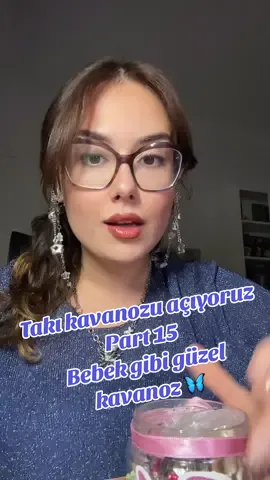 Dünyanın ennn bebiş takı kavanozu açılışı gururla sunar 💜🦄 Emeğine eline sağlık @Hiluna🪷 dünyanın en tatlı kavanozuydu 🍄🧚🏻‍♀️ #takıkavonozu #mysteryjewelry #takı #mysteryjewelryjar #keşfet 