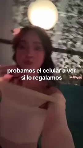 Respuesta a @Daniela Leal ☺️ probamos el celular, uds que dicen?  #celular #probandoelcelular #regalo 