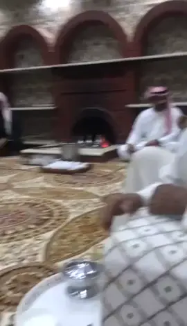 الشاعر عبيد ابن مليح ال فاضل ال سعد رحمه الله عليه قصيدة الأبل #ال_فاضل #ال_سعد #الجحادر#قحطان #عبيد_ابن_ مليح_ال_سعد#صبيان_الملاحيق #ابن_مليح_ال_فاضل_ال_سعد #نجد #تثليث #ال_سويد_ال_فاضل 