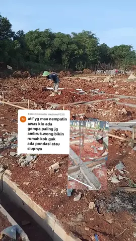 Membalas @mujiono9330 mugi di paringi Sehat, lancar rejekine mas. #tukangbangunan #Rumahsubsidi #pesonakahuripan 