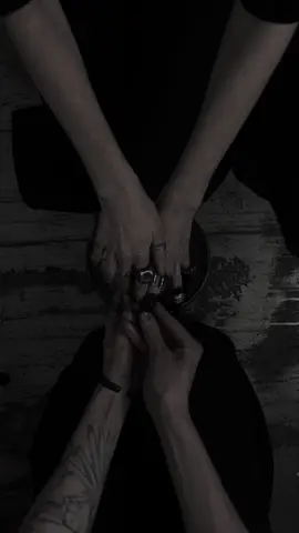 Взаимодействие плоти, воды и звука  Движение кистью и чернилами … Жду вас в тгк: toler_____