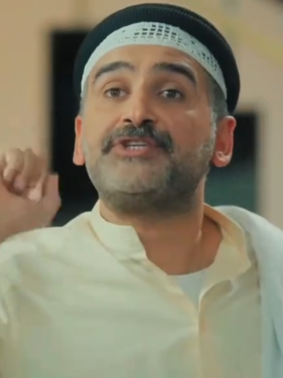 ضحكة نبيلة عبيد عندنا في البيت متجوزين من ١٥ سنة يا شروق عمرك ماضحكتلي الضحكة دي 