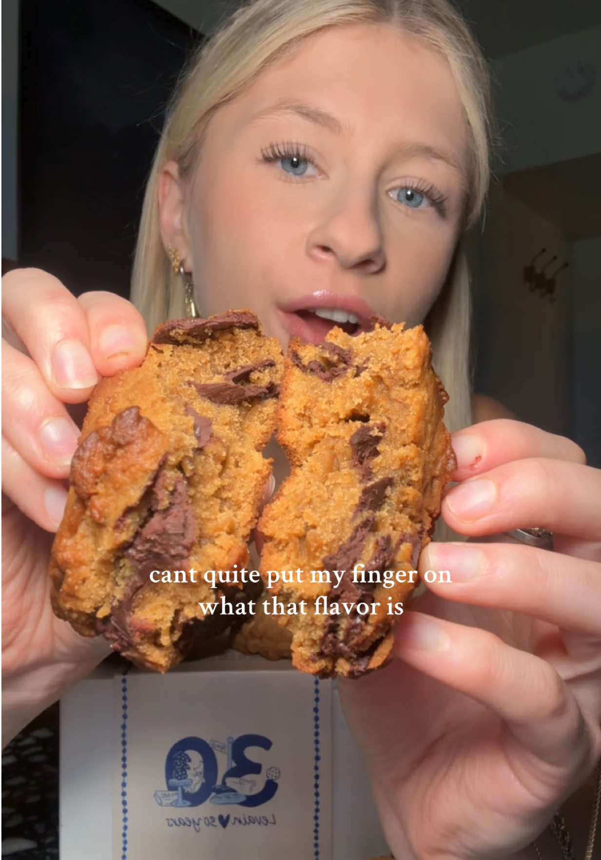 limited edition cookies at levain! 🍪 #levainbakery #cookiereview #cookies #levain 