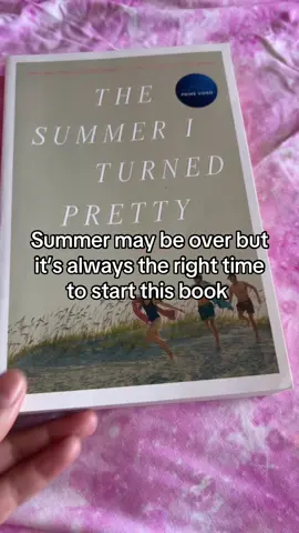 This is seriously the cutest bookmark #tsitp #thesummeriturnedpretty #thesummeriturnedprettyseries #bookmark #books 