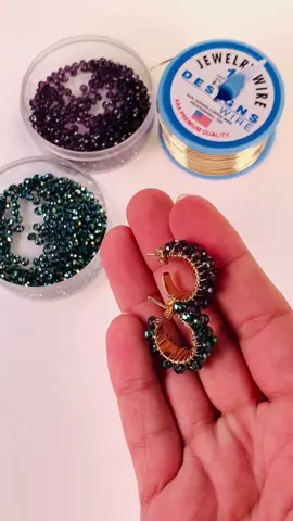 How to make a wire wrapped earrings 🥰 jewelry tutorial  #diyearrings #diyjewelrymaking #jewelrymaking #wirejewelry #wirewrappedjewelry #beadedjewelry #jewelrytutorial 
