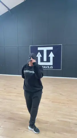 Ever since seeing the dancers in  @Ezra johnson🤴🏾 class try this I had to have a go  #dancer #dancechallenge #movement freestyle 