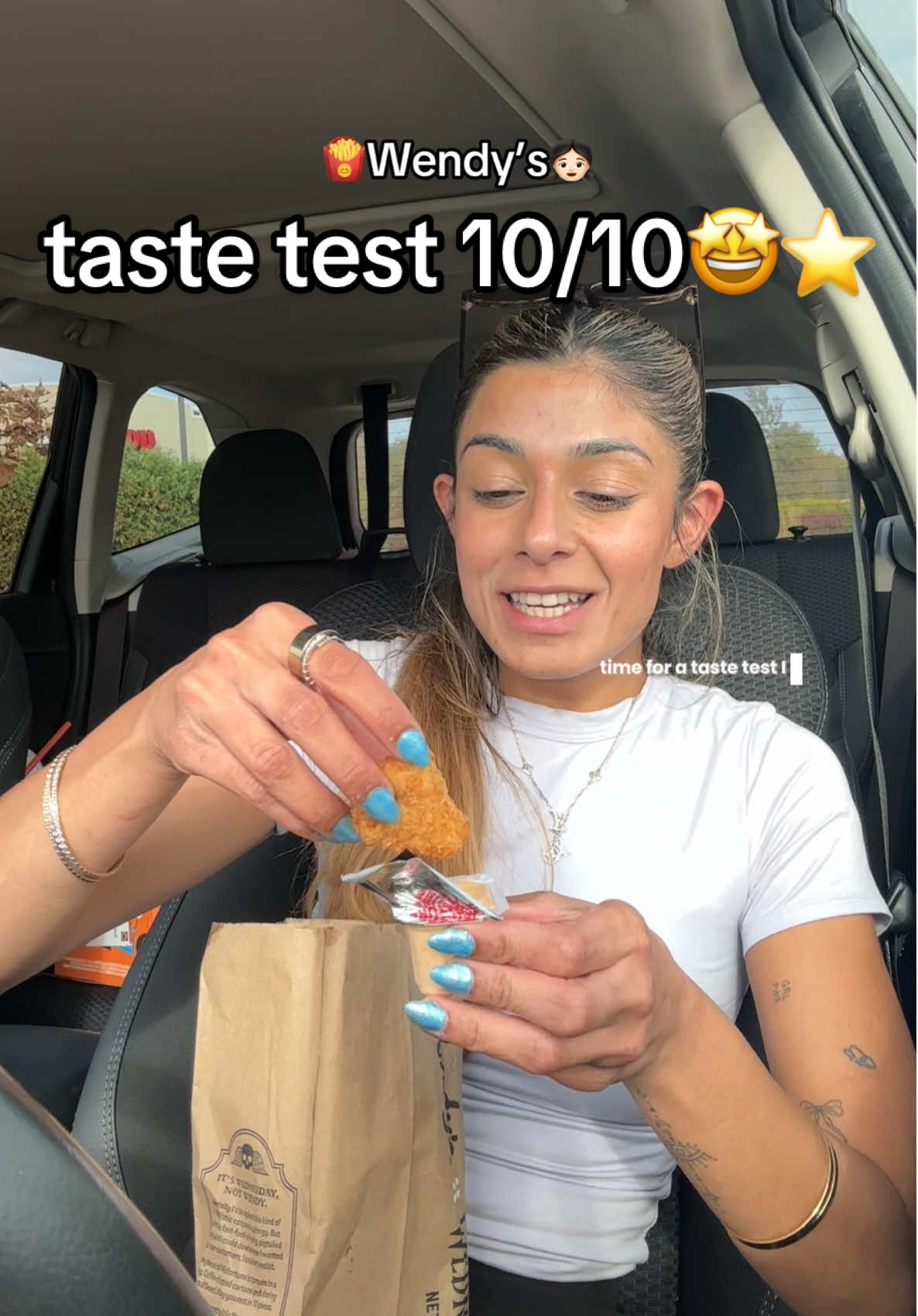 10 piece nuggets- 10/10🤩⭐️ #wendys #foodvlog #foodvlogger #foodreview #tastetest 
