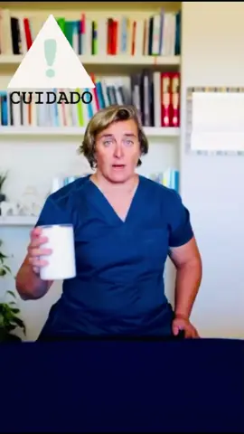 En exceso, el azúcar es mala porque aumenta el riesgo de diabetes, problemas del corazón, sobrepeso, cambios de ánimo y caries. Lo mejor es limitar los azúcares añadidos.  🥴🤢🤮🤕🤒#azucar #enfermedades #fyp #salud #fypシ 