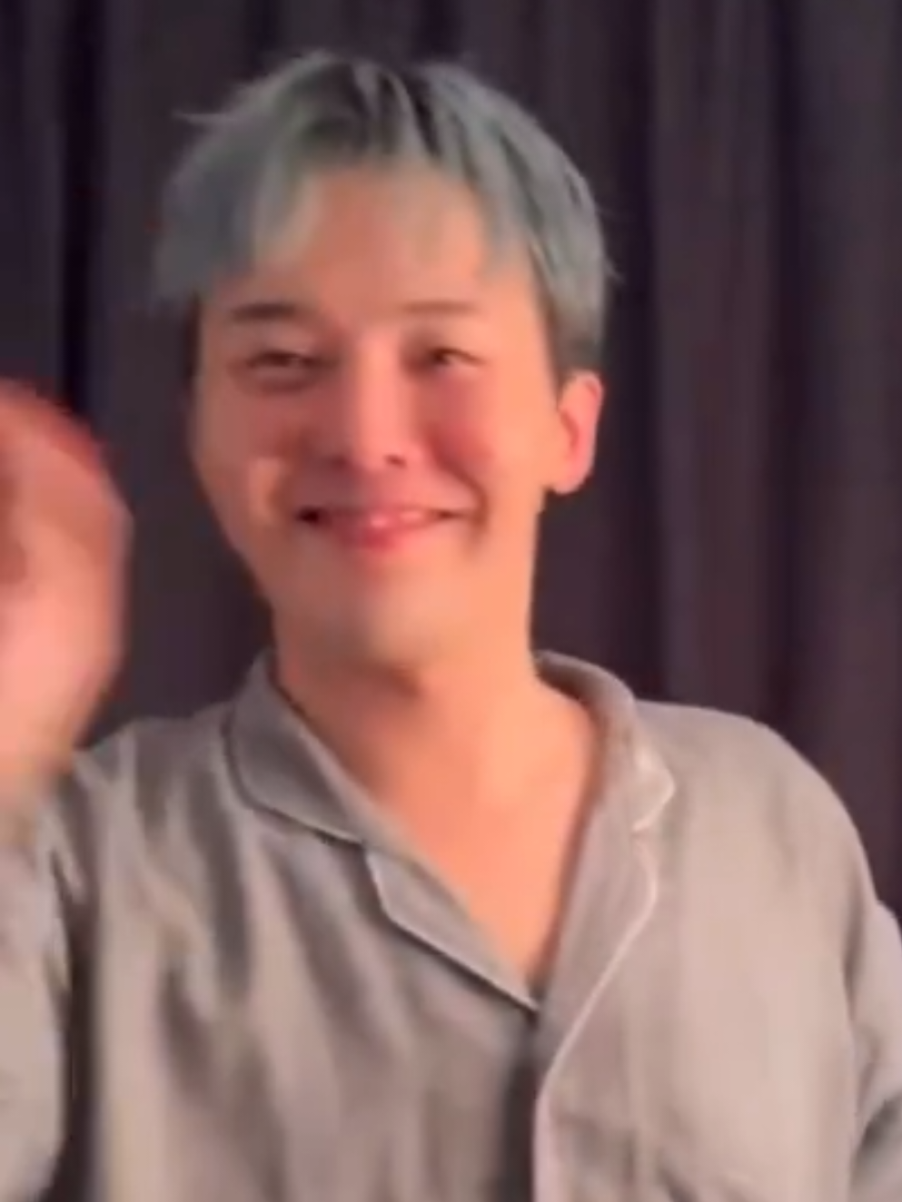 You worked hard today, rest well, oppa! 😘🤍 #gdragon #gdragonbigbang #kwonjiyong #jiyong #fyp 