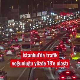 İstanbul'da trafik yoğunluğu yüzde 78'e ulaştı İstanbul'da akşam saatlerinde trafik yoğunluğu yüzde 78'e ulaştı. Bir çok ana arterde trafik durma noktasına geldi. Mert ORDU/İSTANBUL, (DHA)  #DHA #Haber #İstanbul #Trafik