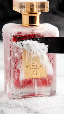 How Satisfying is the Frozen cut on the Baccarat Parfum?😮‍💨🤤#baccaratrouge540 #parfum #viral #asmr #satisfyingvideos 