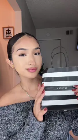 Trying new products 💐💋  @sephora @ONE SIZE BEAUTY @ONE SIZE BEAUTY @Diorbeauty @Dior  #makeup #diorbeauty #onesizebeauty #fyp  #latina 