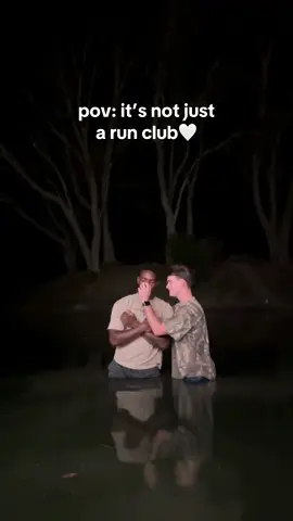 TYJ for this special night and our friend Kaleb wanting to take the step to get baptized on the spot!! We also loved having our Tally friends come out and experience this with us, this is so much more than a run club. Ezekiel 37:1-14🧡 #runwithchrist #rwc #rwcvaldosta #runclub #christian 