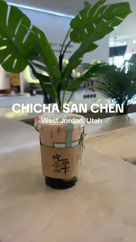 Cutest tea shop inside HMart 🍵🌿 #UtahEats #BobaLovers #ChiChaSanChen #HMartFinds #tealover  @H Mart West Jordan, Utah