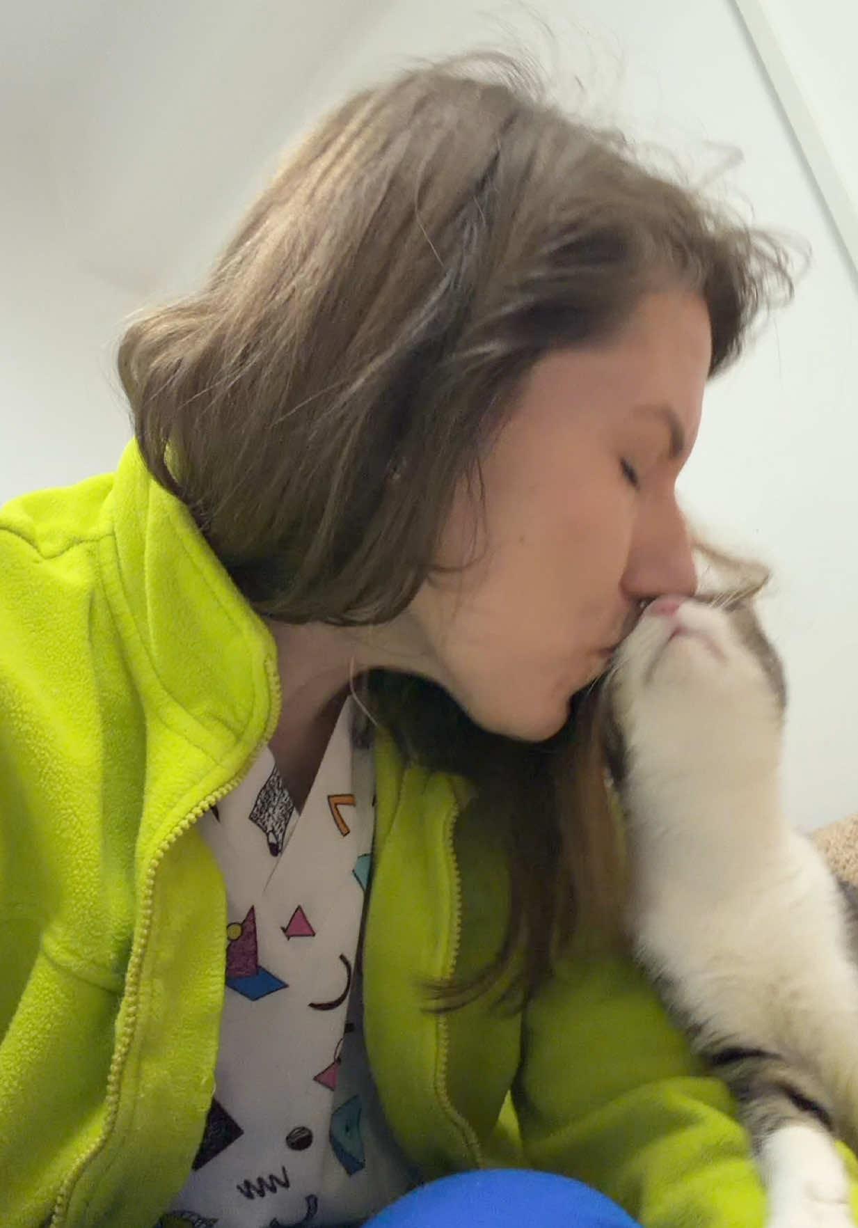 N-ai cum sa nu o iubesti ❤️ #catsoftiktok #vet #vetmirunac #viralvideos #fyp 