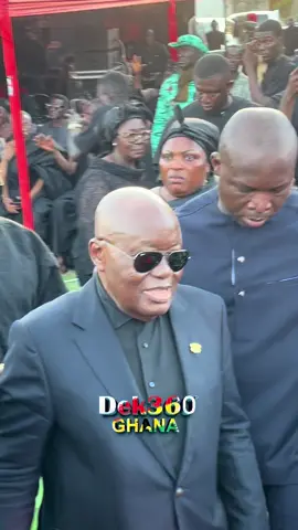 Former President Nana Addo Dankwa Akufo-Addo departs after extending his condolences to the Safo Kantanka family and well-wishers at the University of Ghana Sports Complex during the traditional Forty Days Observance in honour of the late Apostle Kwadwo Safo Kantanka. Follow @dek360ghana for updates  #dek360ghana #news #trending #fyp #viralvideos