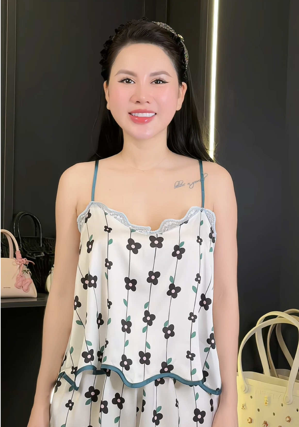 Bộ mặc nhà 2 dây xinh iu #viral #quynhchana 