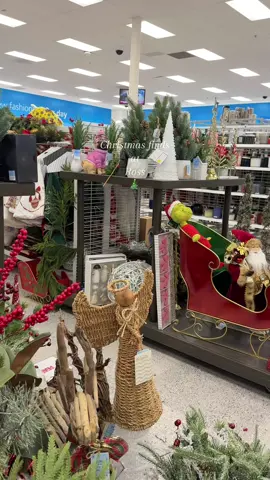 Traditional Christmas loading… ❤️ Also, I can’t wait to decorate in our new home for Christmas. The potential in here is insane! I’m so excited 🥹 #rossfinds #rossdressforless #rossdressforlessfinds #traditionalchristmas #ralphlaurenaesthetic 